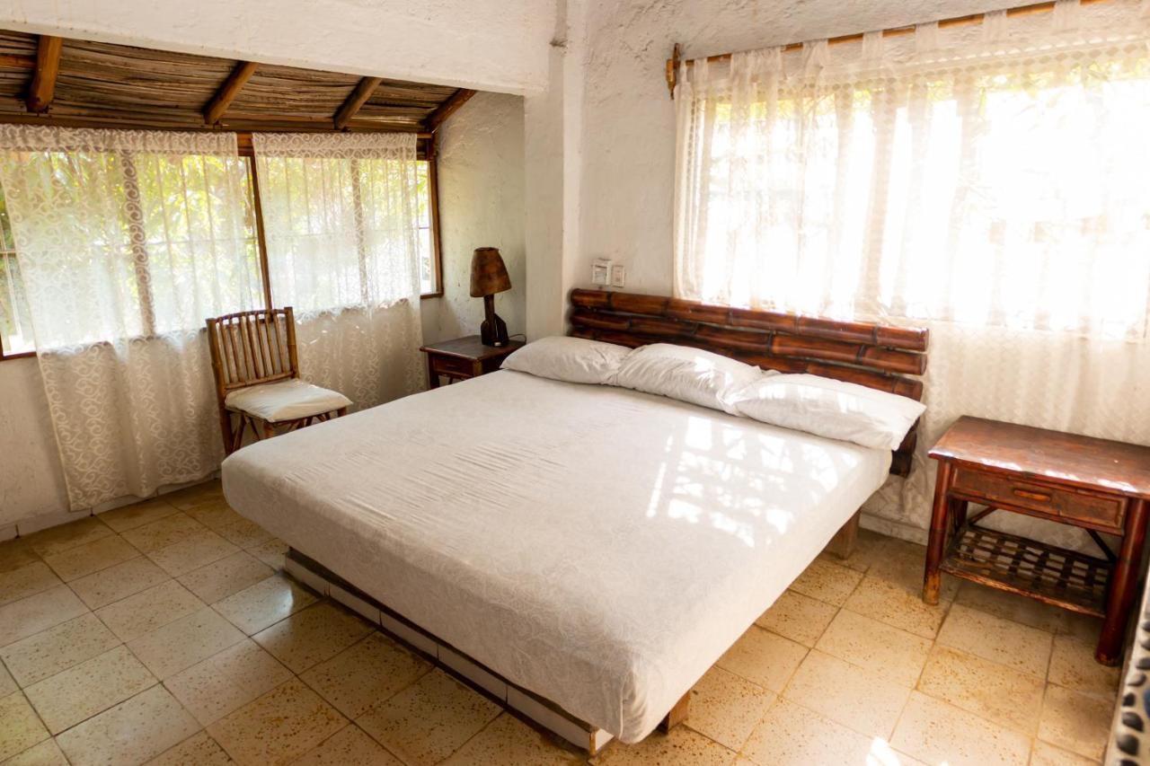 Casa Mexica Bungalows Zihuatanejo Kültér fotó